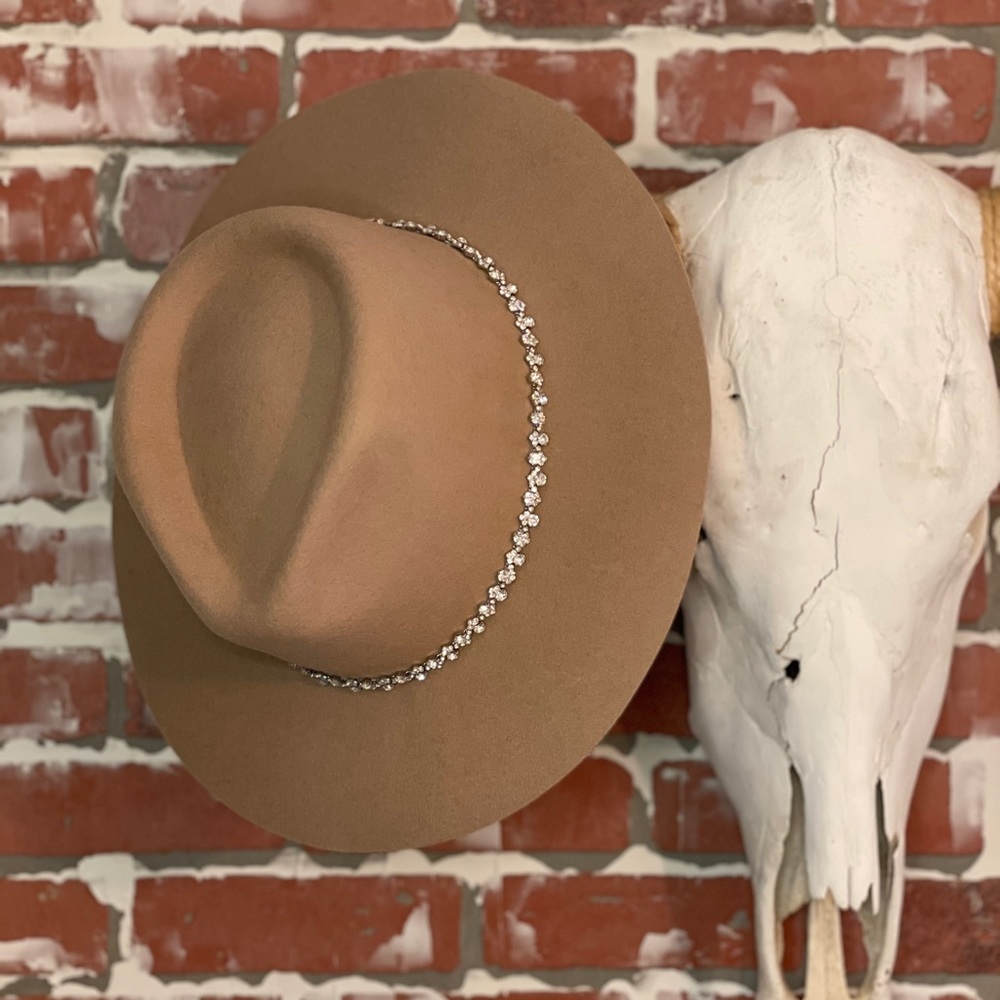 Women’s Wide Brim Fedora
